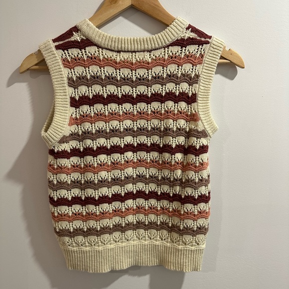 NWOT Sweater Vest - Picture 2 of 5